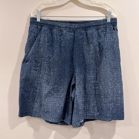 🔥Lululemon Athletica Navy Shorts🔥 - Picture 1 of 6